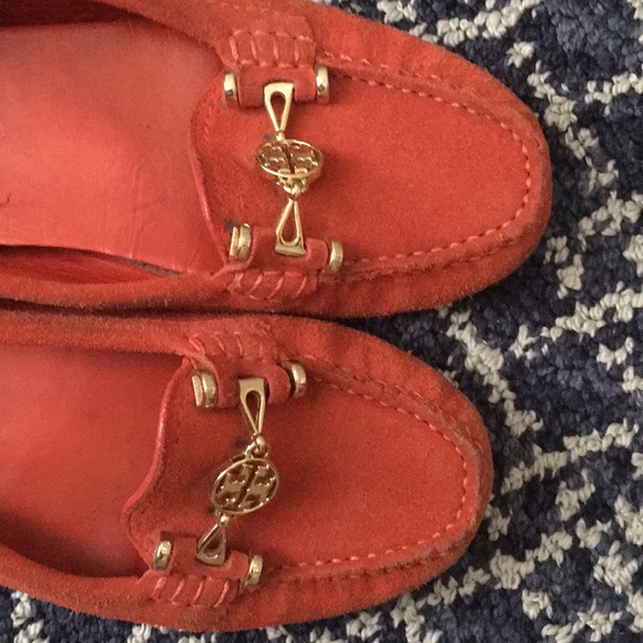 Orange suede TORY BURCH 7.5 drivers gold hardware - Picture 8 of 10